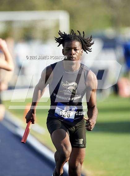 Thumbnail 2 in Bob Hayes Invitational (4x1600) photogallery.