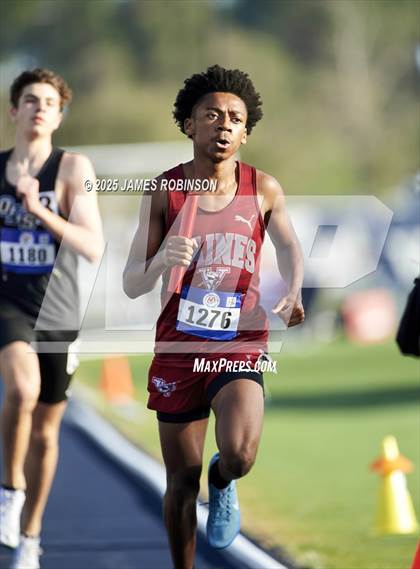 Thumbnail 1 in Bob Hayes Invitational (4x1600) photogallery.