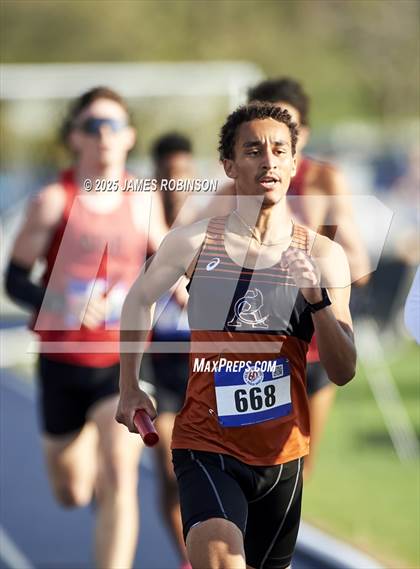 Thumbnail 1 in Bob Hayes Invitational (4x1600) photogallery.