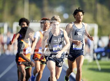 Thumbnail 3 in Bob Hayes Invitational (4x1600) photogallery.
