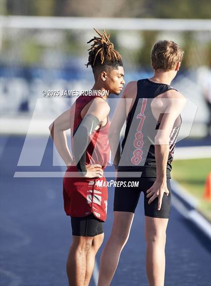 Thumbnail 2 in Bob Hayes Invitational (4x1600) photogallery.