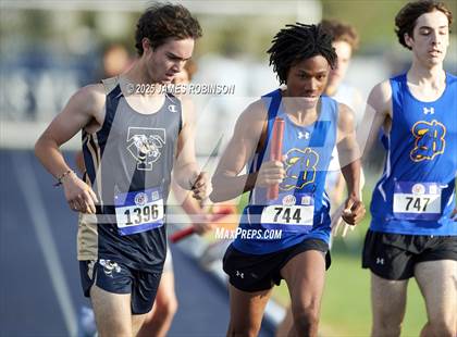 Thumbnail 2 in Bob Hayes Invitational (4x1600) photogallery.