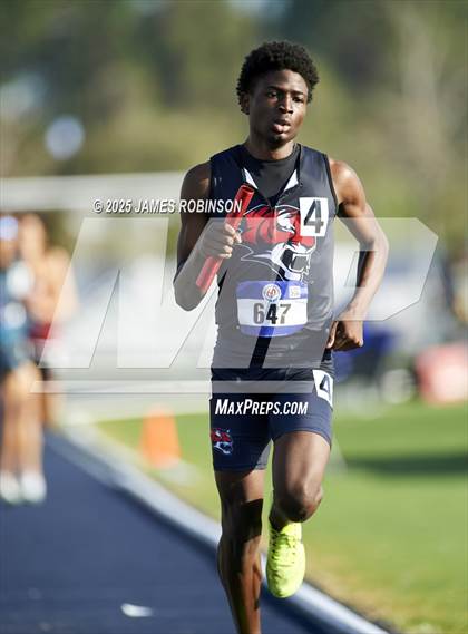 Thumbnail 3 in Bob Hayes Invitational (4x1600) photogallery.