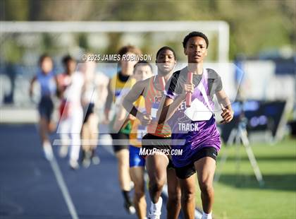 Thumbnail 1 in Bob Hayes Invitational (4x1600) photogallery.