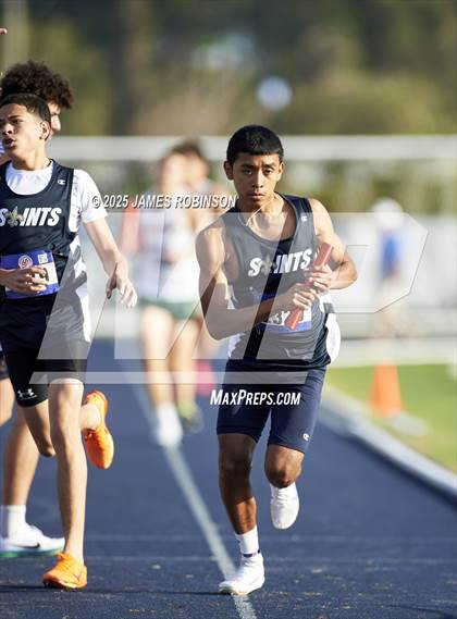 Thumbnail 1 in Bob Hayes Invitational (4x1600) photogallery.