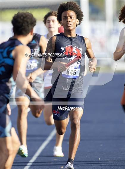 Thumbnail 2 in Bob Hayes Invitational (4x1600) photogallery.