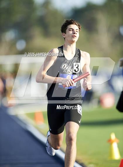 Thumbnail 1 in Bob Hayes Invitational (4x1600) photogallery.