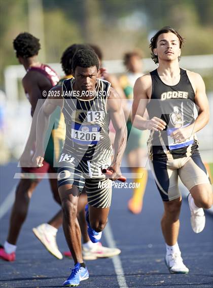Thumbnail 2 in Bob Hayes Invitational (4x1600) photogallery.