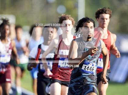 Thumbnail 3 in Bob Hayes Invitational (4x1600) photogallery.
