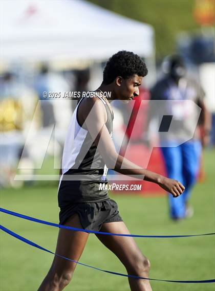 Thumbnail 1 in Bob Hayes Invitational (4x1600) photogallery.