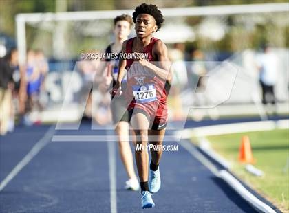 Thumbnail 2 in Bob Hayes Invitational (4x1600) photogallery.