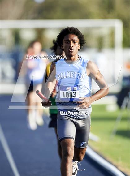 Thumbnail 2 in Bob Hayes Invitational (4x1600) photogallery.