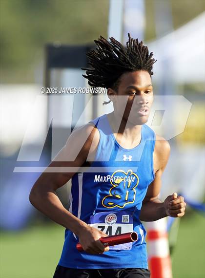 Thumbnail 1 in Bob Hayes Invitational (4x1600) photogallery.