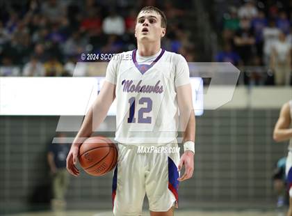 Thumbnail 2 in Portsmouth vs Northwest (OHSAA D3 District Semifinal) photogallery.
