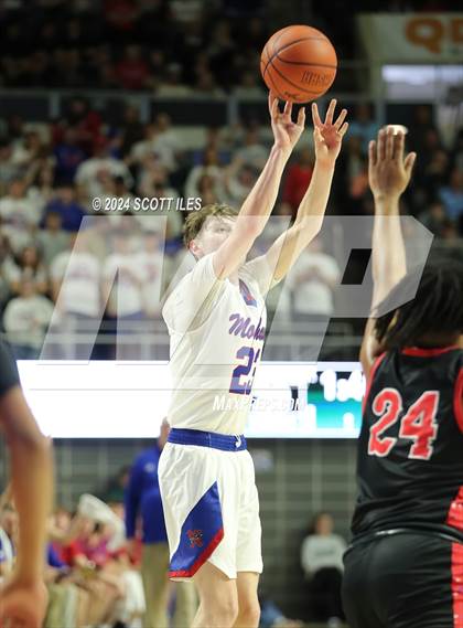 Thumbnail 2 in Portsmouth vs Northwest (OHSAA D3 District Semifinal) photogallery.