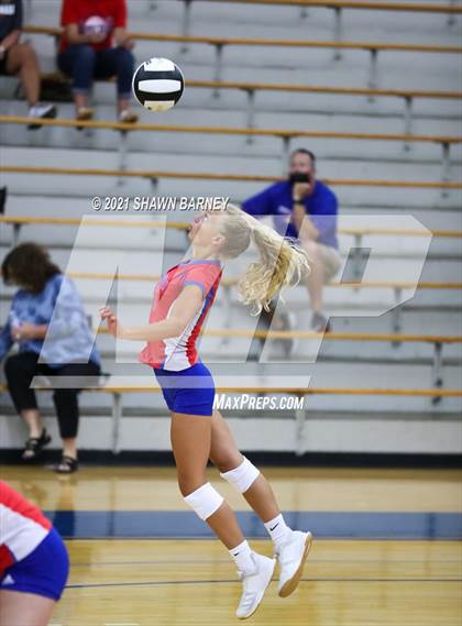 Thumbnail 2 in Roncalli @ Carmel photogallery.