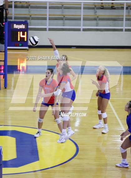 Thumbnail 3 in Roncalli @ Carmel photogallery.