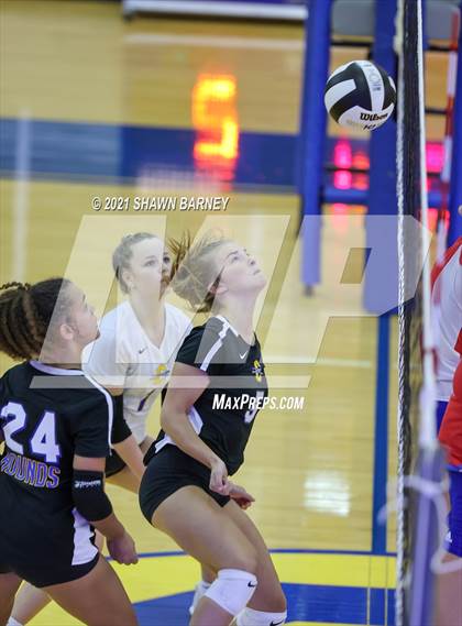 Thumbnail 3 in Roncalli @ Carmel photogallery.