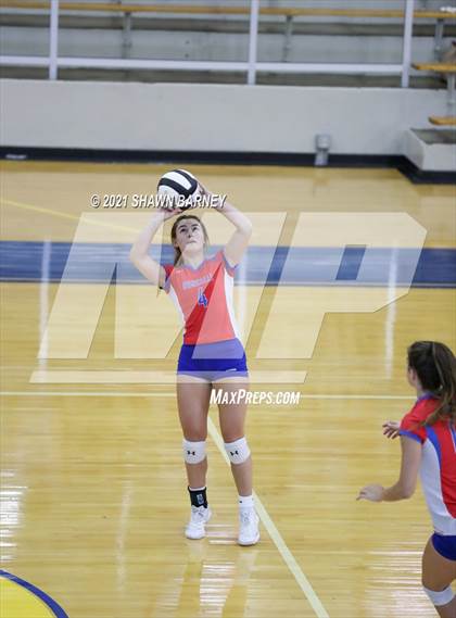 Thumbnail 3 in Roncalli @ Carmel photogallery.
