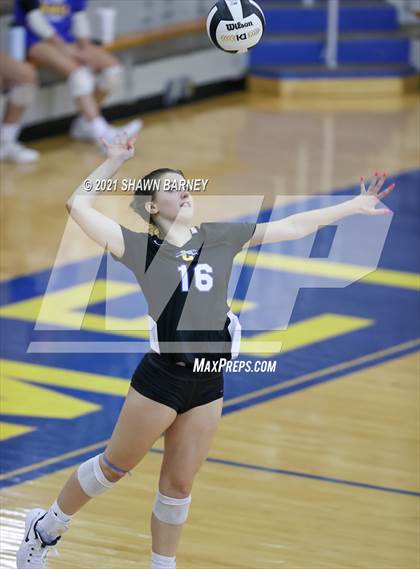 Thumbnail 3 in Roncalli @ Carmel photogallery.