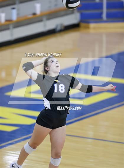 Thumbnail 1 in Roncalli @ Carmel photogallery.