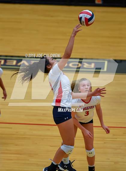 Thumbnail 2 in Lee [Robert E.] vs Roosevelt [Theodore] photogallery.