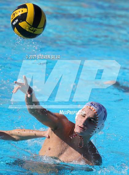 Thumbnail 2 in Clairemont vs. Mt. Carmel (CIF SDS D2 Final) photogallery.