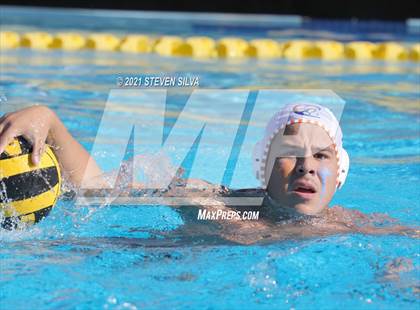 Thumbnail 1 in Clairemont vs. Mt. Carmel (CIF SDS D2 Final) photogallery.