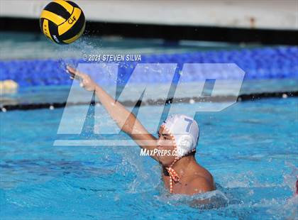 Thumbnail 1 in Clairemont vs. Mt. Carmel (CIF SDS D2 Final) photogallery.