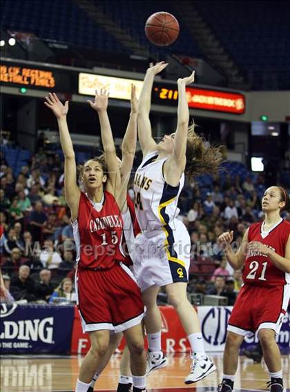 Thumbnail 3 in Carondelet vs. Oak Ridge (CIF NorCal D2 Final) photogallery.