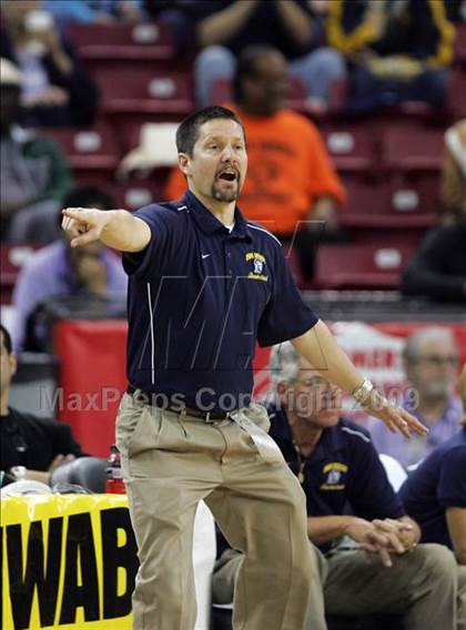 Thumbnail 2 in Carondelet vs. Oak Ridge (CIF NorCal D2 Final) photogallery.