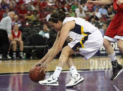 Thumbnail 2 in Carondelet vs. Oak Ridge (CIF NorCal D2 Final) photogallery.