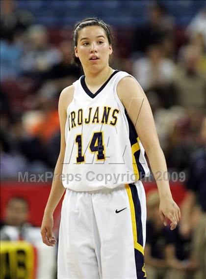 Thumbnail 1 in Carondelet vs. Oak Ridge (CIF NorCal D2 Final) photogallery.