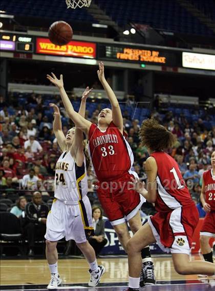 Thumbnail 2 in Carondelet vs. Oak Ridge (CIF NorCal D2 Final) photogallery.