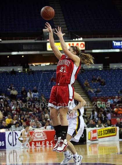 Thumbnail 1 in Carondelet vs. Oak Ridge (CIF NorCal D2 Final) photogallery.