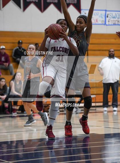 Thumbnail 1 in Bishop's vs. Scripps Ranch (CIF SDS D1 Quarterfinal) photogallery.