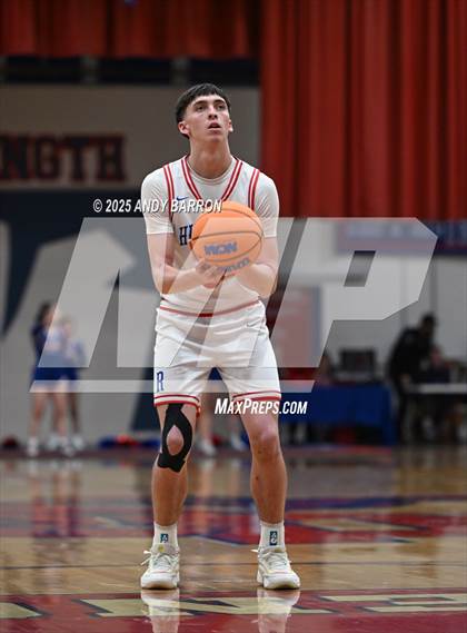 Thumbnail 3 in Douglas @ Reno photogallery.