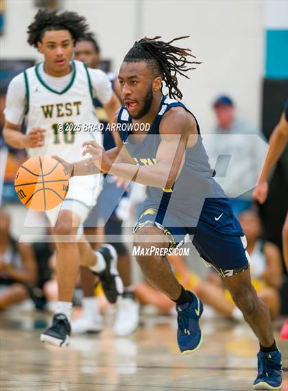 Thumbnail 3 in Mount Tabor vs West Forsyth photogallery.