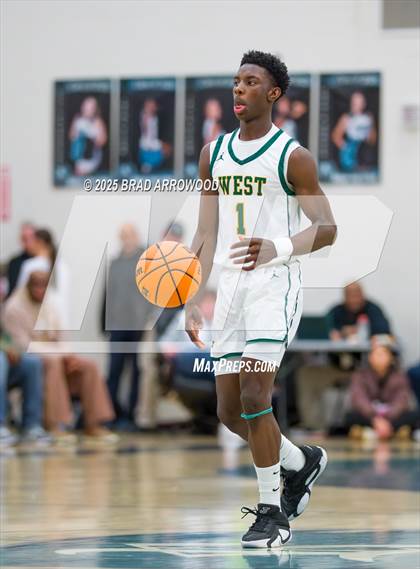 Thumbnail 1 in Mount Tabor vs West Forsyth photogallery.