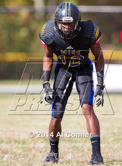 Thumbnail 3 in Suitland @ Wise photogallery.