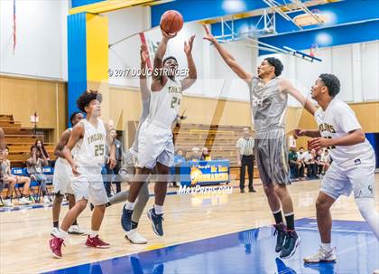 Thumbnail 3 in Castro Valley vs. Hayward (Warren Morse Memorial Tournament) photogallery.