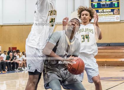 Thumbnail 2 in Castro Valley vs. Hayward (Warren Morse Memorial Tournament) photogallery.