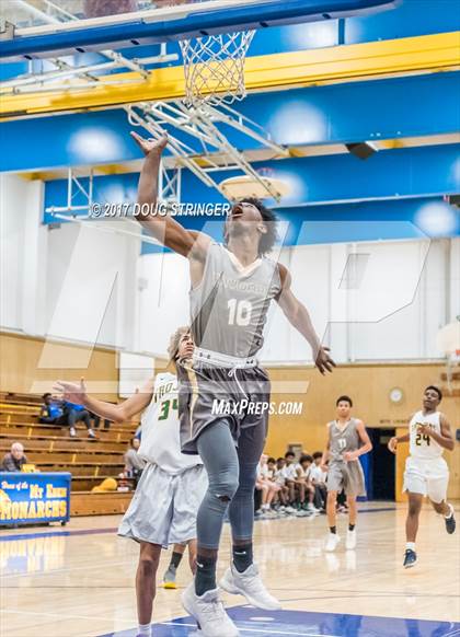 Thumbnail 1 in Castro Valley vs. Hayward (Warren Morse Memorial Tournament) photogallery.