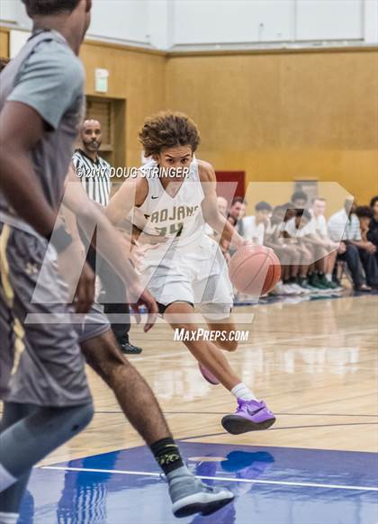 Thumbnail 1 in Castro Valley vs. Hayward (Warren Morse Memorial Tournament) photogallery.