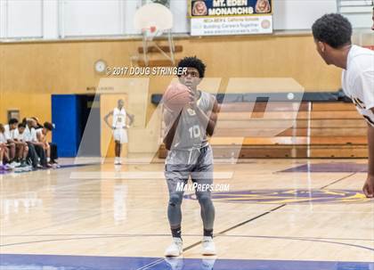Thumbnail 1 in Castro Valley vs. Hayward (Warren Morse Memorial Tournament) photogallery.
