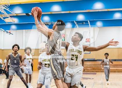 Thumbnail 2 in Castro Valley vs. Hayward (Warren Morse Memorial Tournament) photogallery.