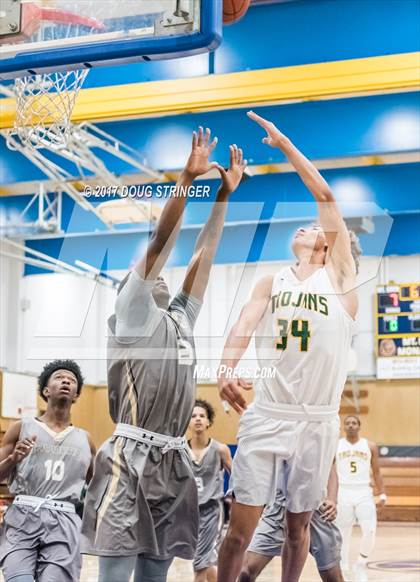 Thumbnail 3 in Castro Valley vs. Hayward (Warren Morse Memorial Tournament) photogallery.