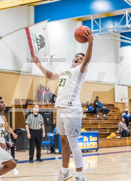 Thumbnail 2 in Castro Valley vs. Hayward (Warren Morse Memorial Tournament) photogallery.