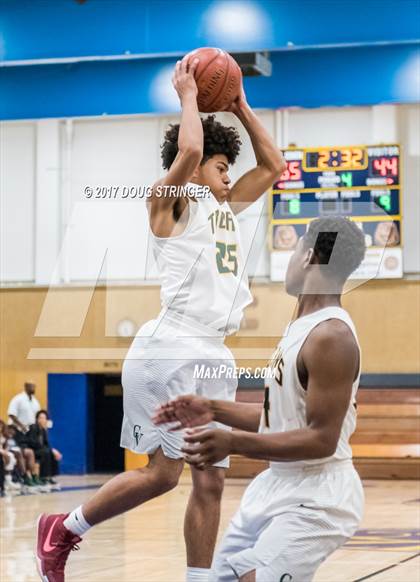 Thumbnail 1 in Castro Valley vs. Hayward (Warren Morse Memorial Tournament) photogallery.
