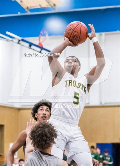 Thumbnail 3 in Castro Valley vs. Hayward (Warren Morse Memorial Tournament) photogallery.